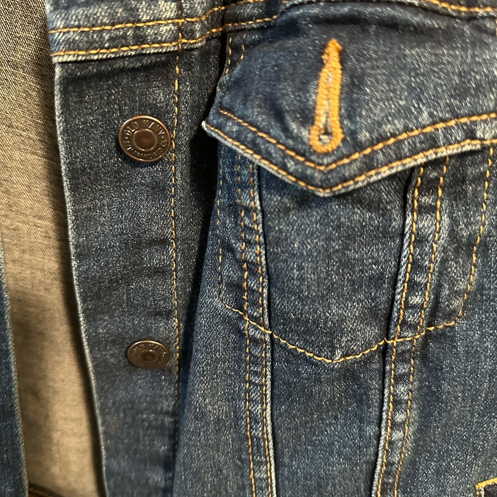 Old Navy Classic Blue Denim Jacket 98% cotton - Picture 3 of 4
